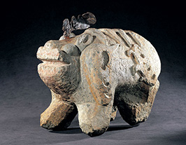a stone animal(National Treasure No. 162)