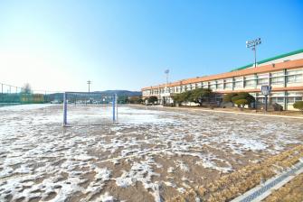 2023년 1월 4일 귀산초등학교 행복운동장 준공식 이미지