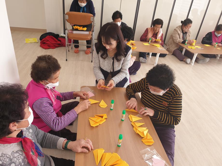 2023 이인면 상반기 평생학습 "종이접기" 이미지