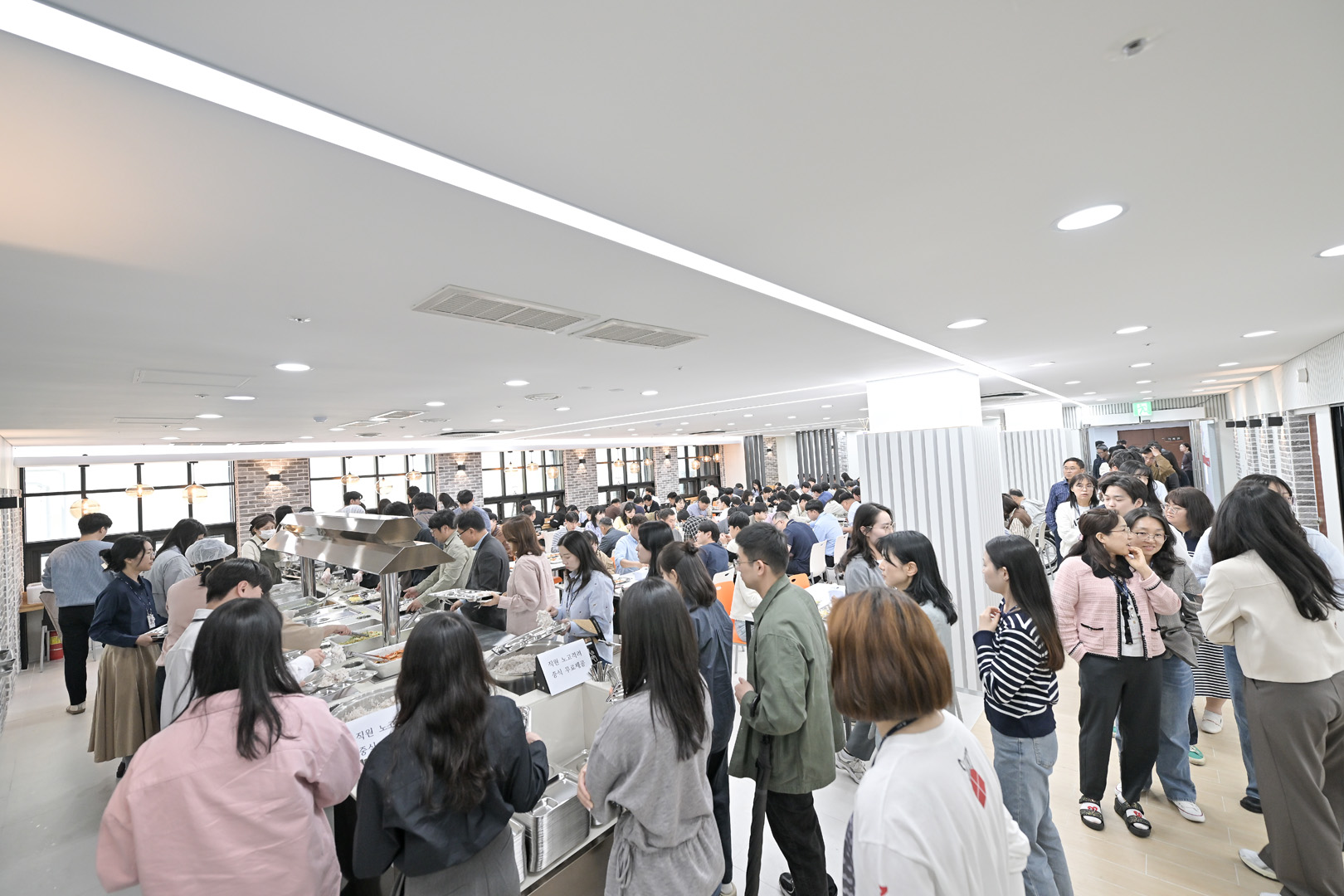 2025년 4월 28일 구내식당 오픈 행사